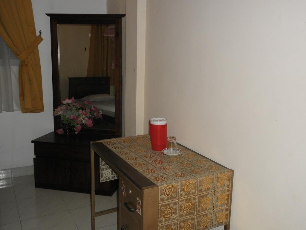 Mccarthy Guesthouse Канди Стая снимка